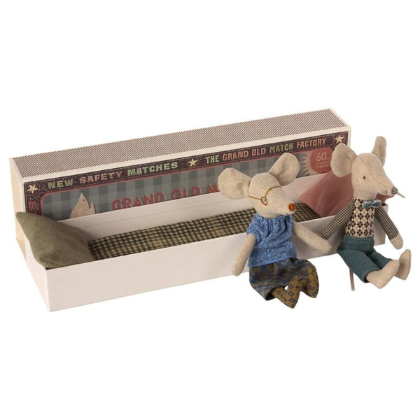 Maileg Mouse in a Box -  Grandma & Grandpa (Matchbox)