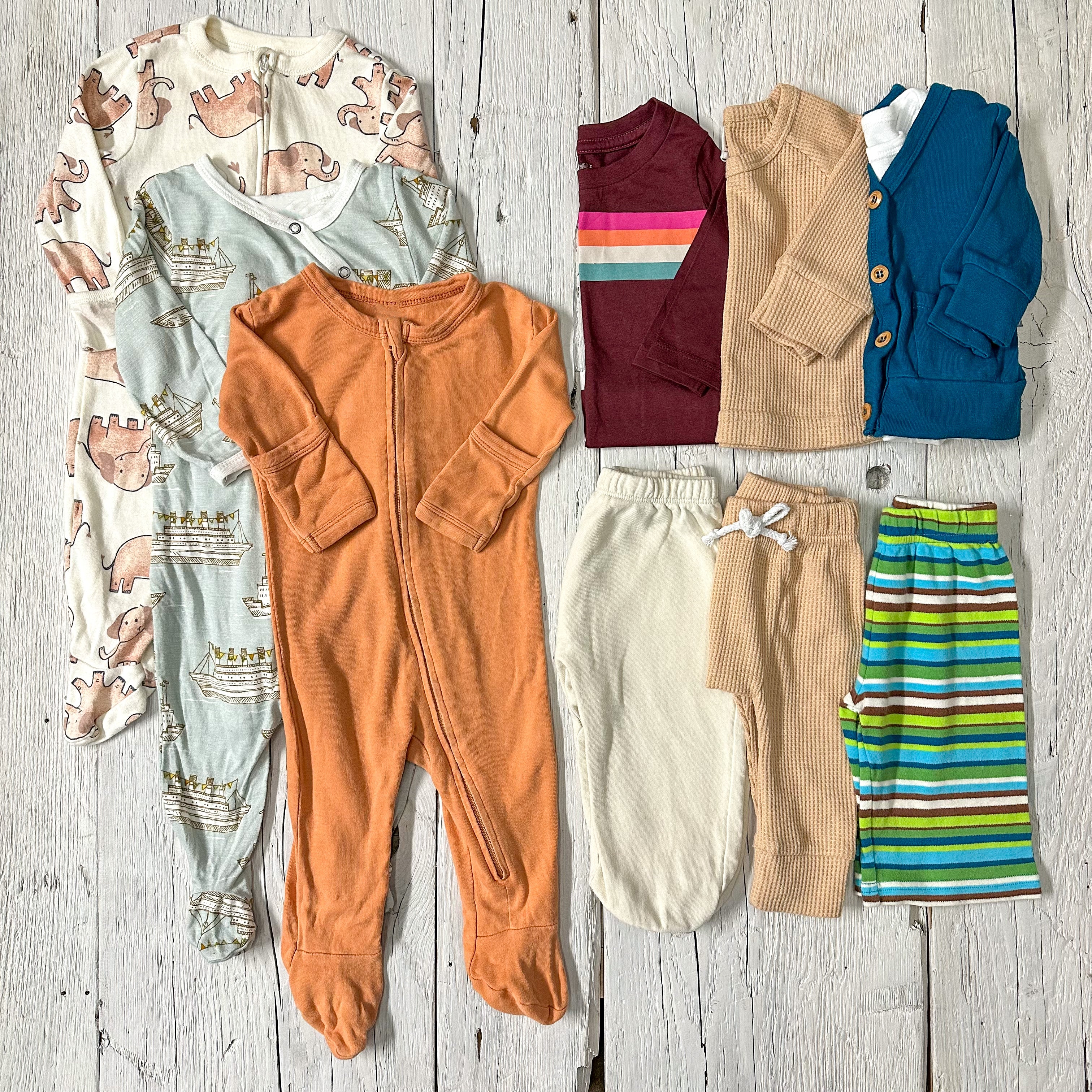 Neutral deals baby pajamas